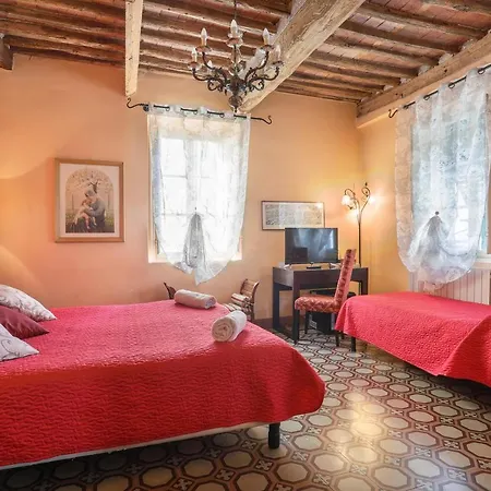 Antica Residenza Santa Chiara -city Center 3* Lucques