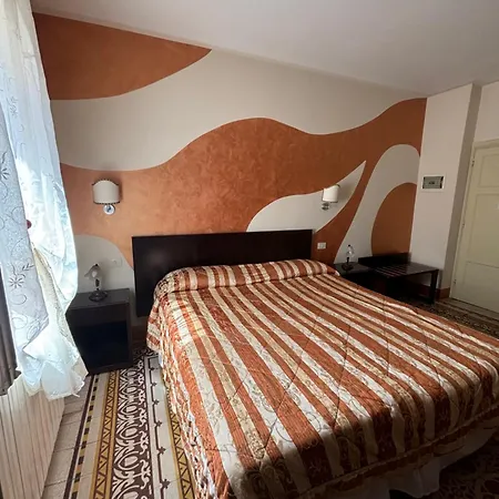 Antica Residenza Santa Chiara -city Center Casa de hóspedes
