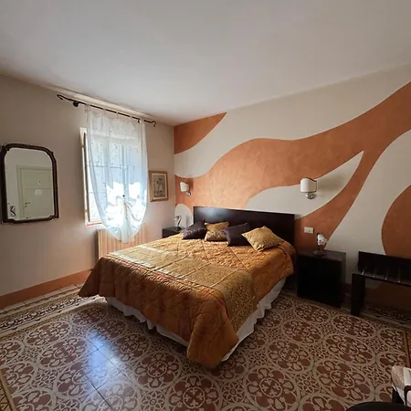 Casa de hóspedes Antica Residenza Santa Chiara -city Center