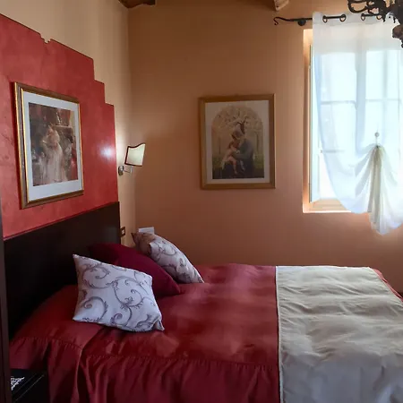 Antica Residenza Santa Chiara -city Center Gasthof