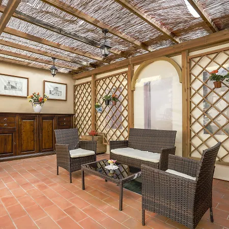 Antica Residenza Santa Chiara -city Center Lucca