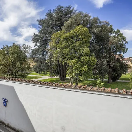 Antica Residenza Santa Chiara -city Center Gæstehus Lucca