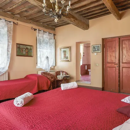 Antica Residenza Santa Chiara -city Center 3* Lucca