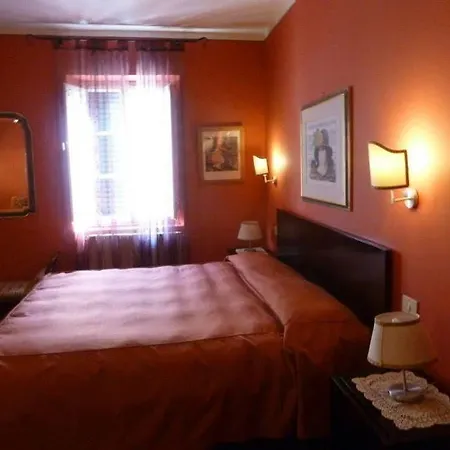 Antica Residenza Santa Chiara -city Center Casa de hóspedes 3*